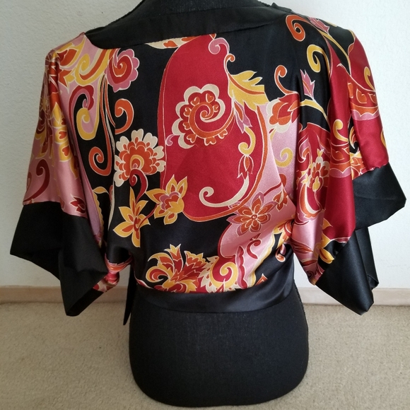Kimono style top - Picture 2 of 4